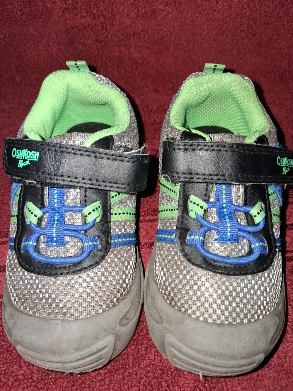 OshKosh B'gosh Gray, Green & Blue Kids' Sneakers SIZE 6